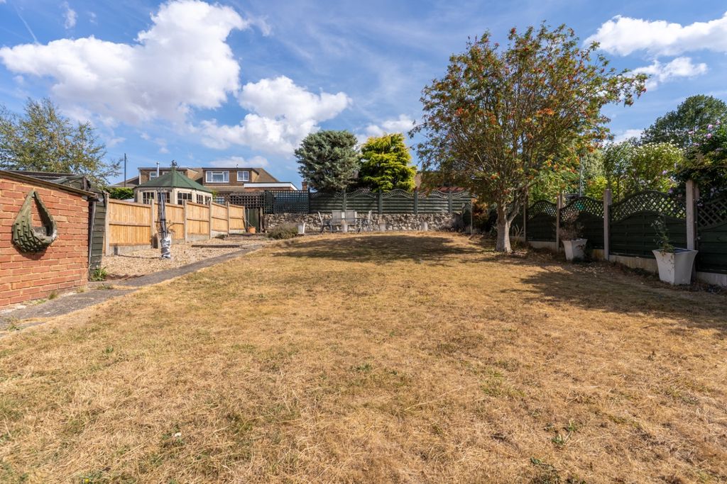 Property photo 2 of 19 3673354