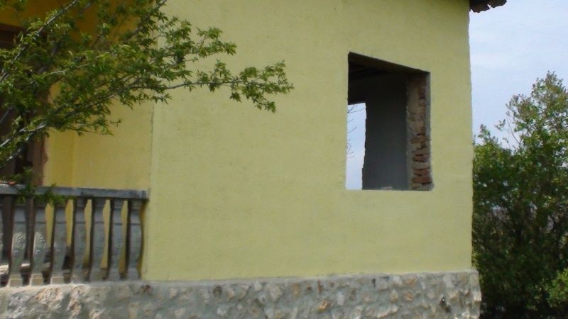 Property photo 3 of 4