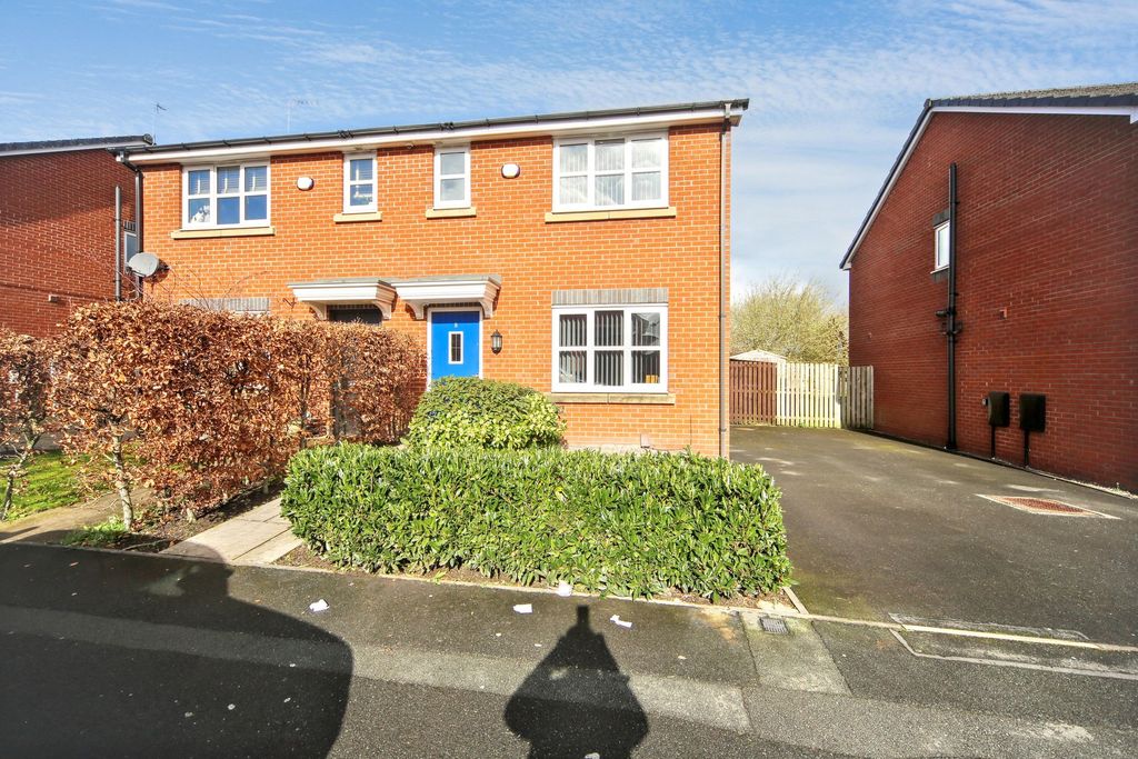 Property photo 1 of 23