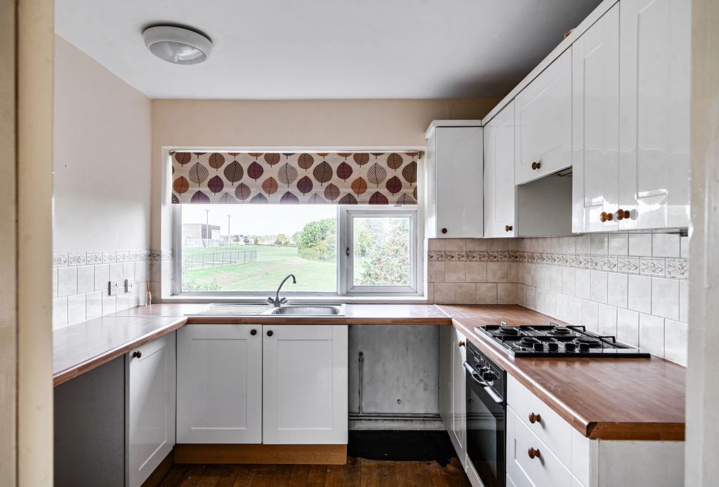Property photo 2 of 17 1524675 (11).Jpg