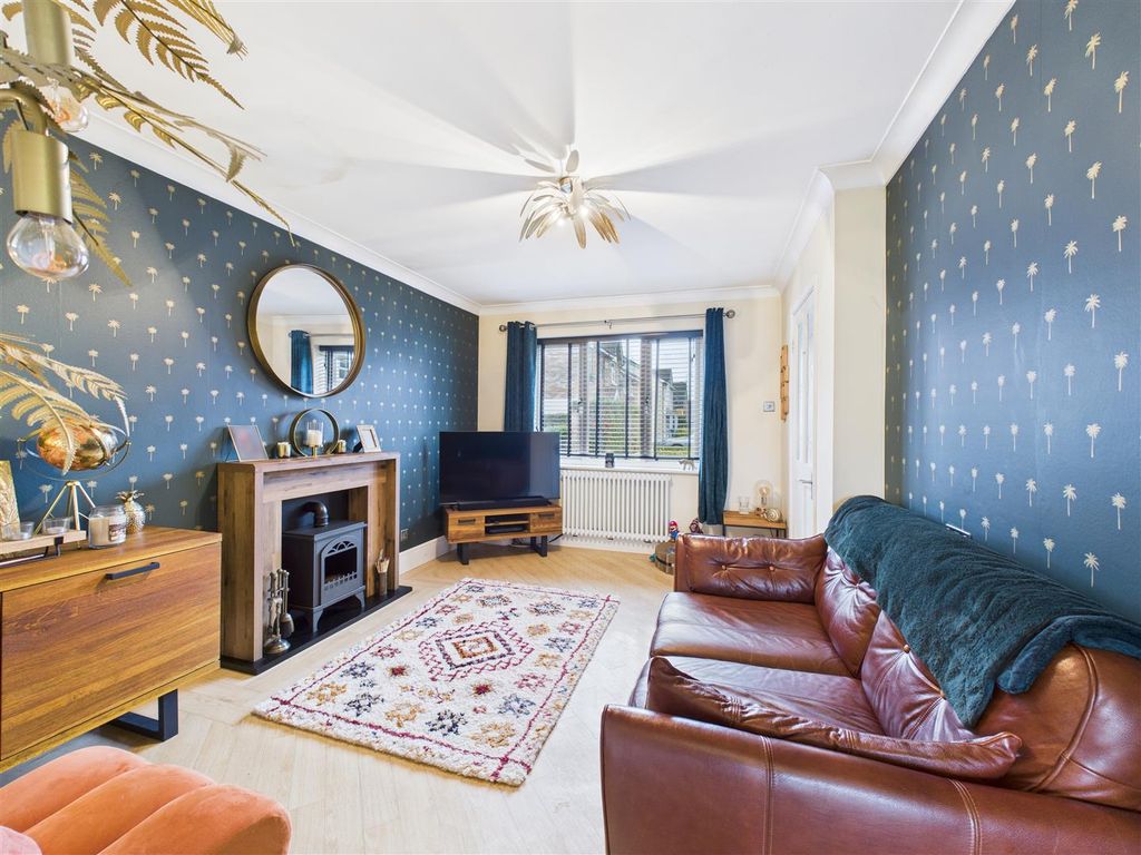 Property photo 3 of 15 Cam05193G0-Pr0058-Still005.Jpg