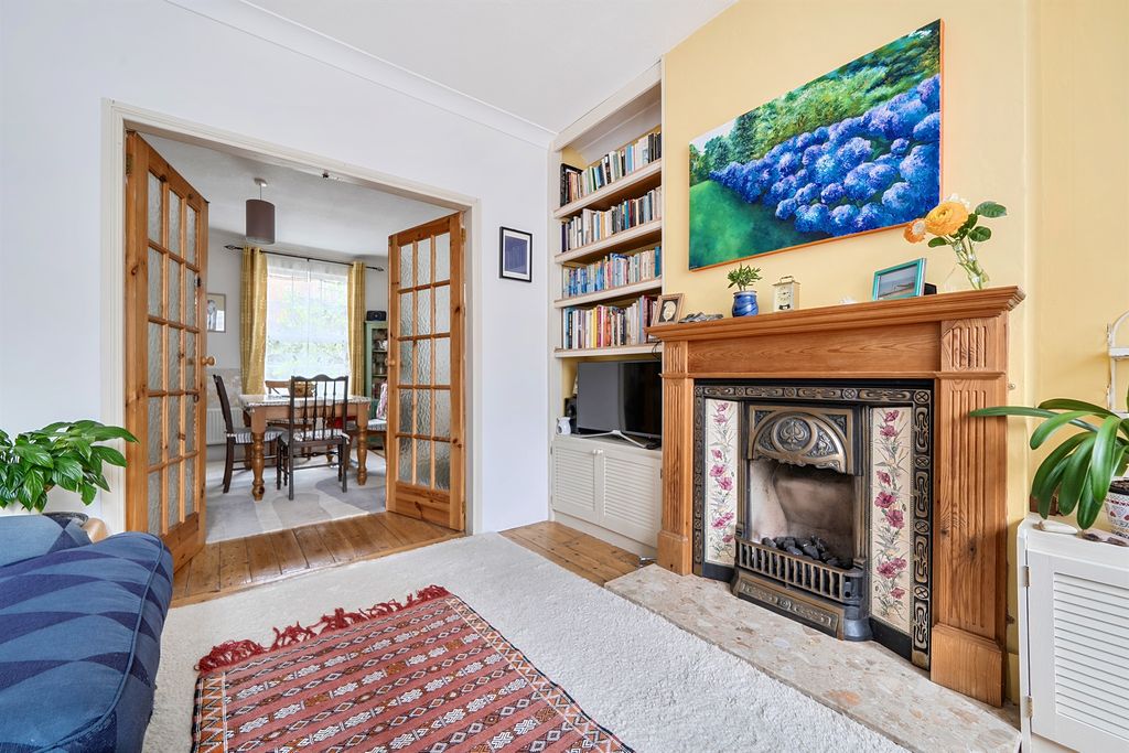 Property photo 2 of 14