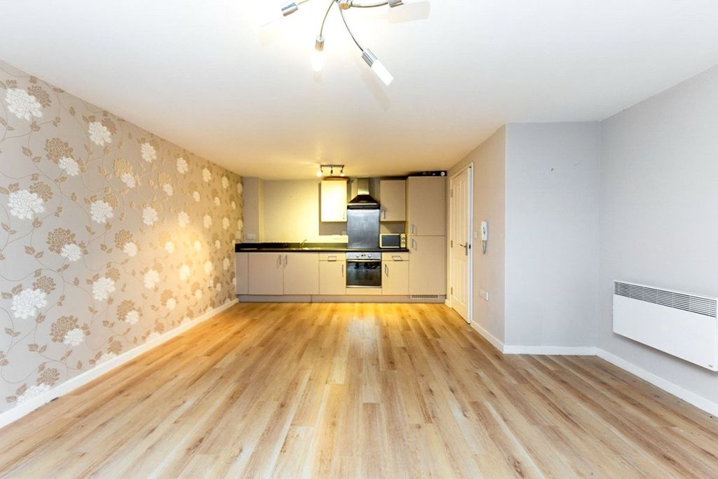 Property photo 2 of 8 Open Plan Living/Din