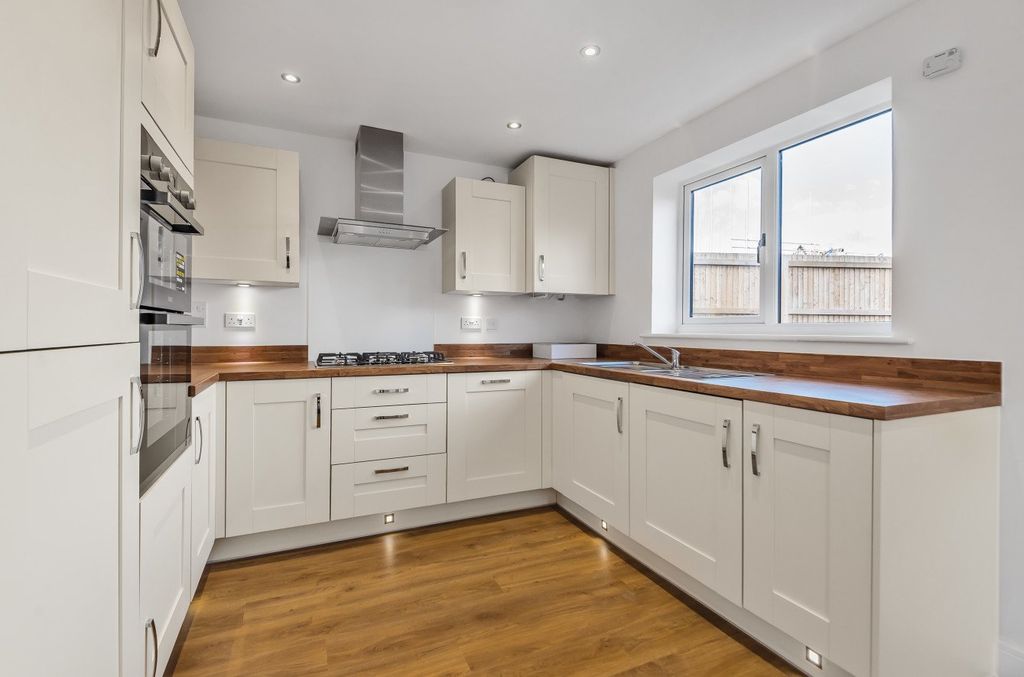 Property photo 2 of 12 815455 (4).Jpg