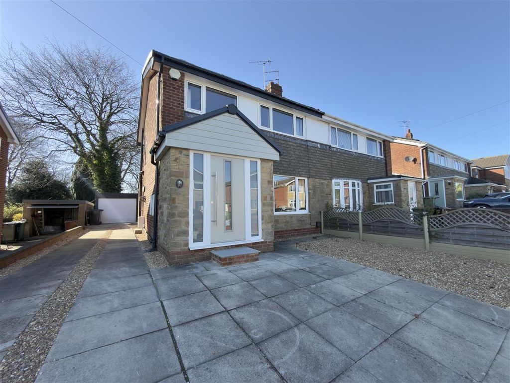 Property photo 1 of 18 Front Exterior