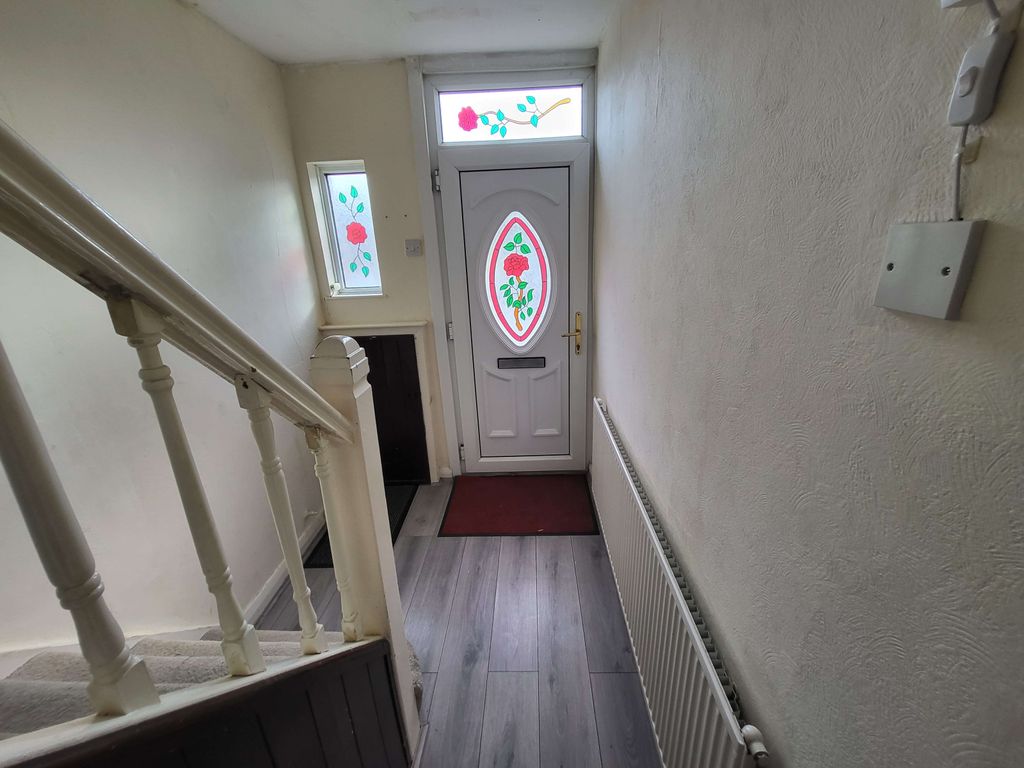 Property photo 2 of 21 Gallery