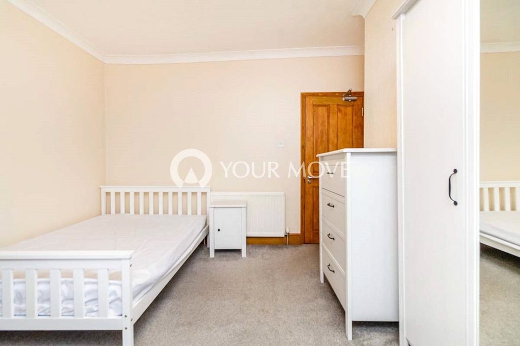 Property photo 3 of 9 #Yourmovedartford