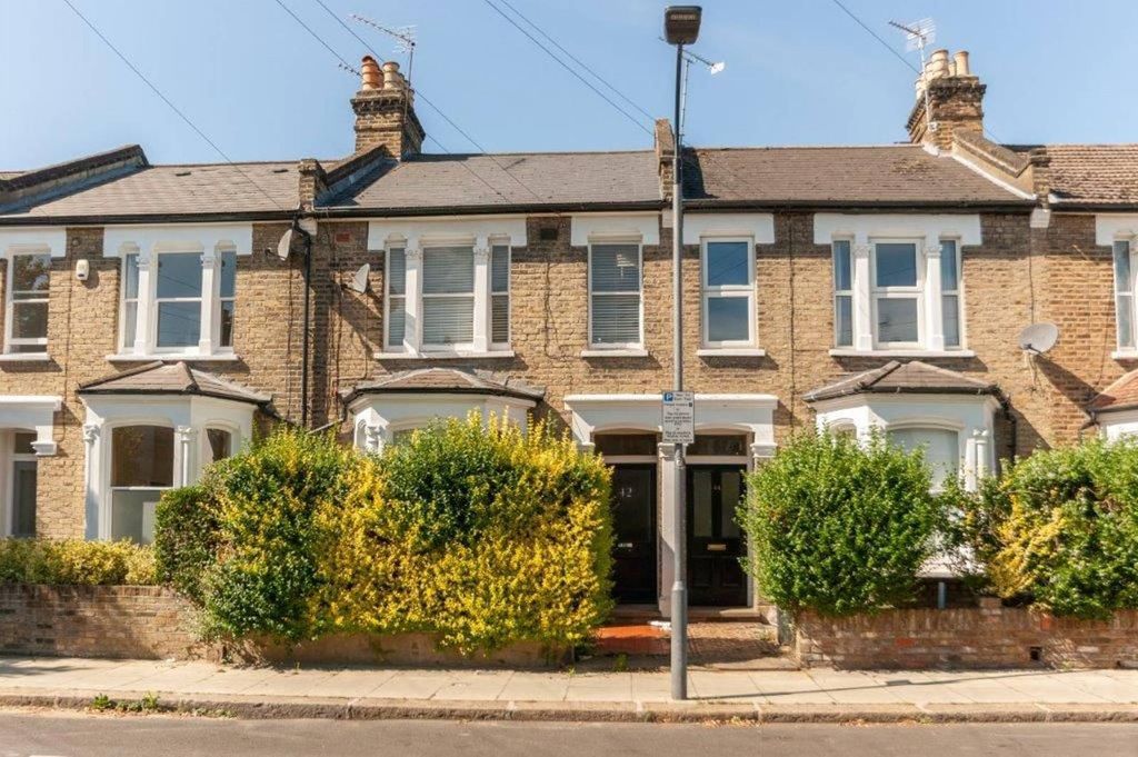 Property photo 2 of 10