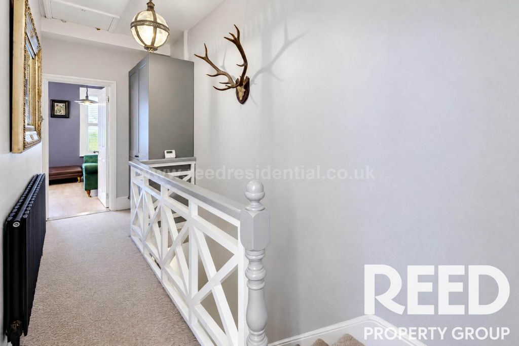 Property photo 2 of 23