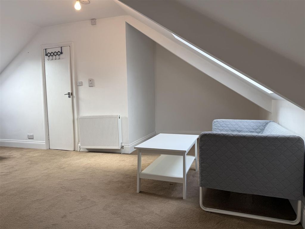 Property photo 1 of 11 Img_6070.Jpg