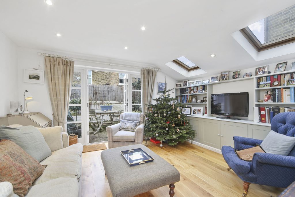 Property photo 2 of 10 Reception