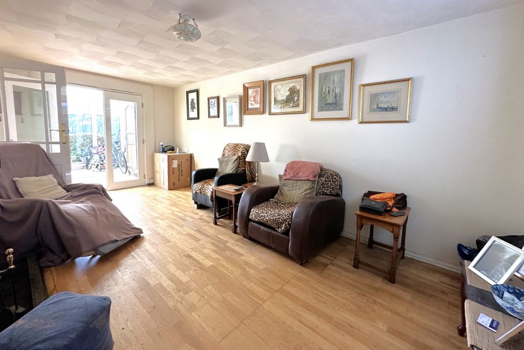 Property photo 2 of 13 Photo 2