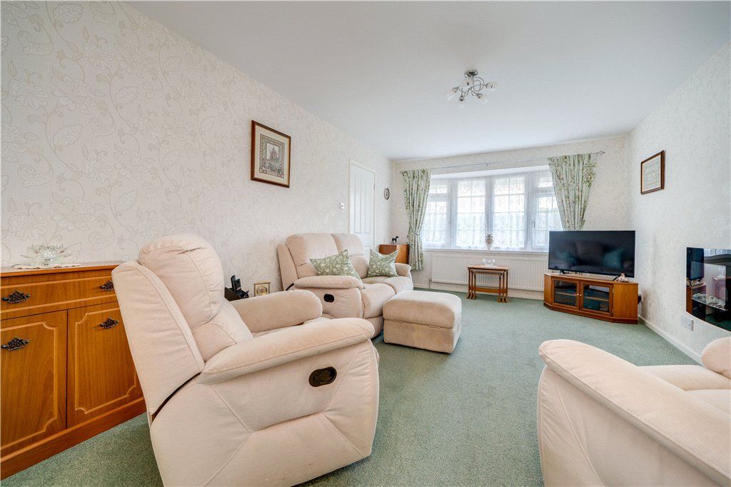 Property photo 2 of 16 Picture No. 12