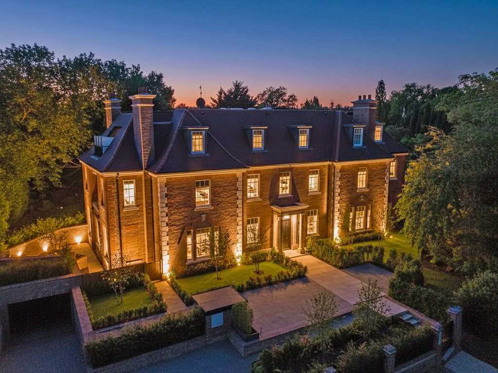 Property photo 1 of 14