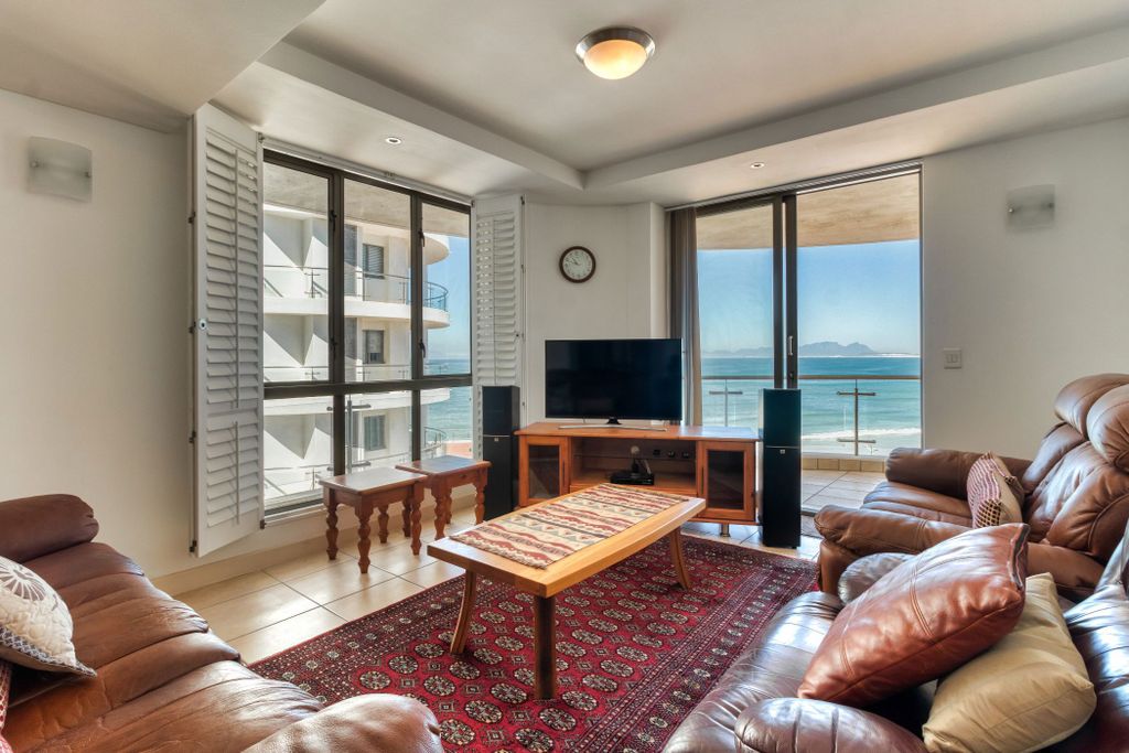 Property photo 2 of 30 Sw1726971