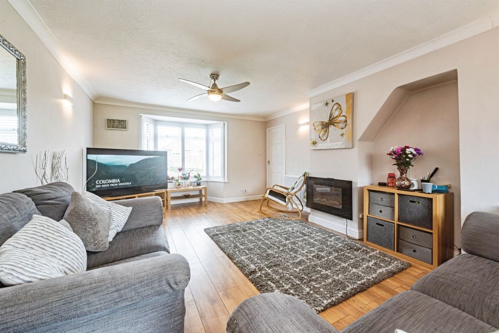 Property photo 2 of 19