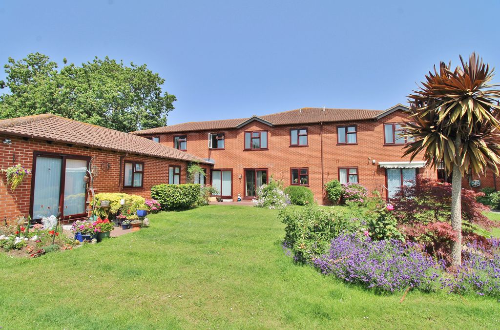 Property photo 3 of 15