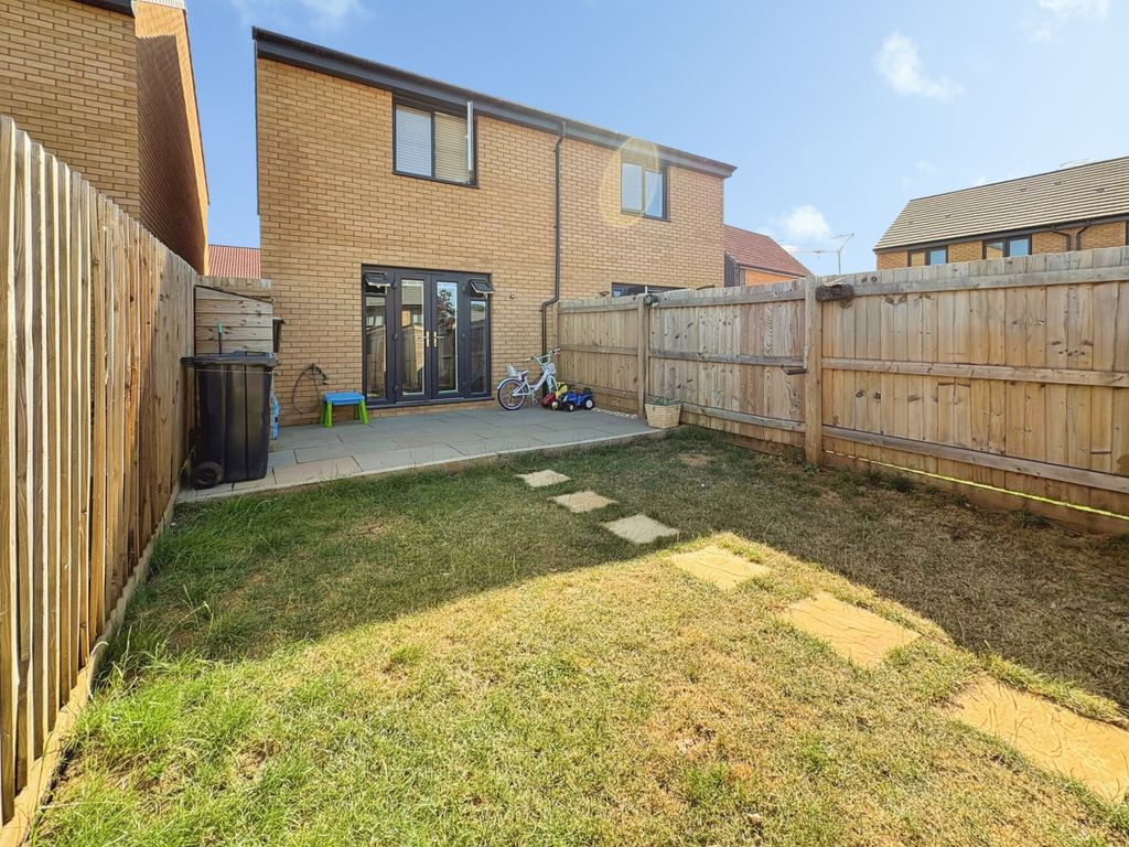 Property photo 2 of 19 B176137F-5