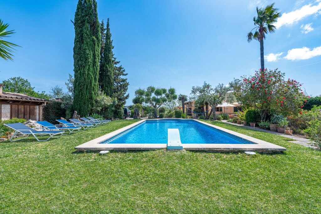 Property photo 1 of 20 Pool (2)