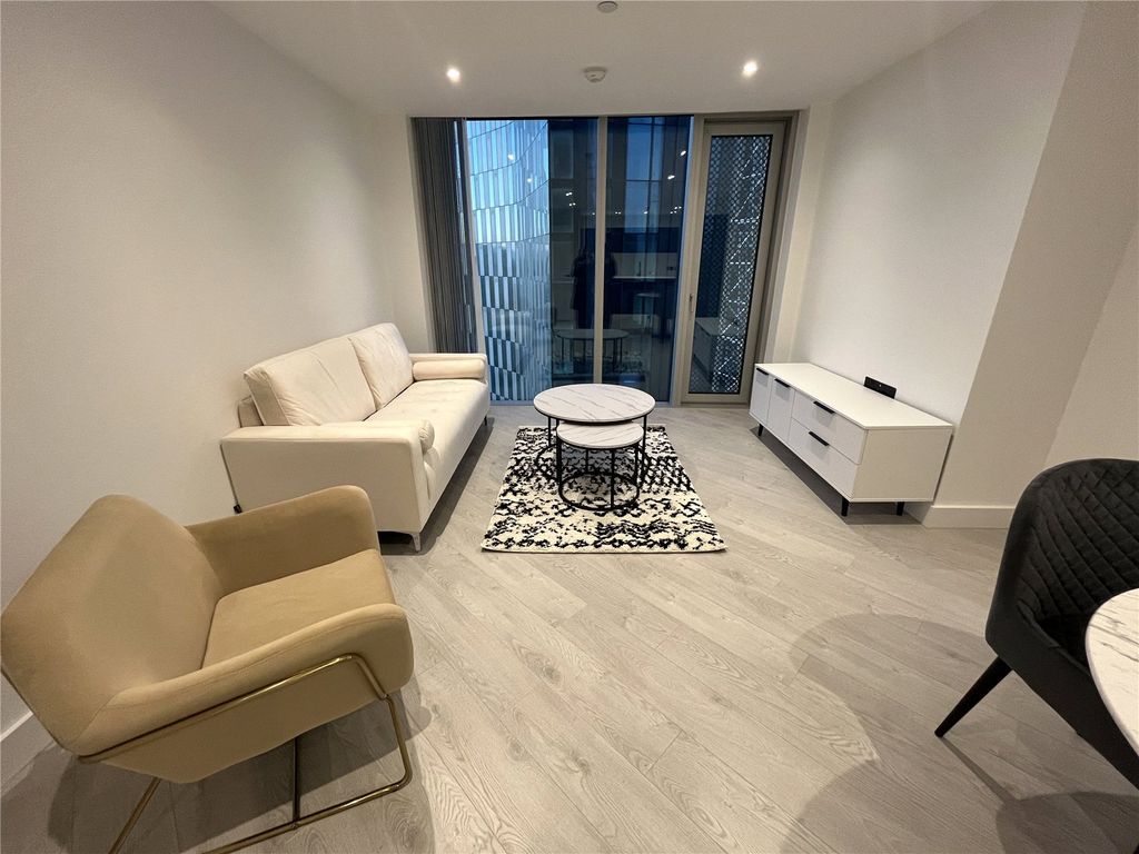 Property photo 3 of 26 Picture No. 18