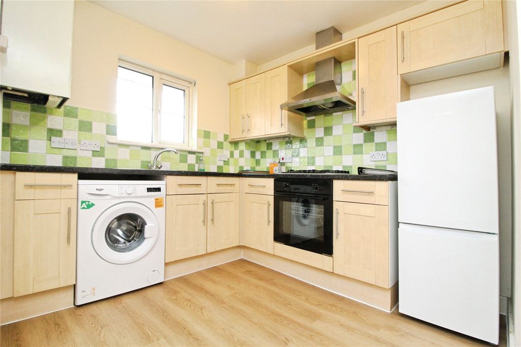 Property photo 3 of 10 Picture No. 04