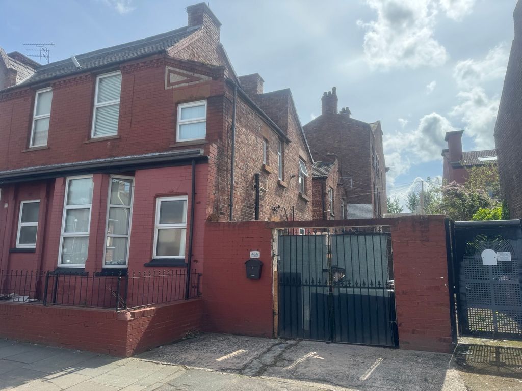 Property photo 1 of 1