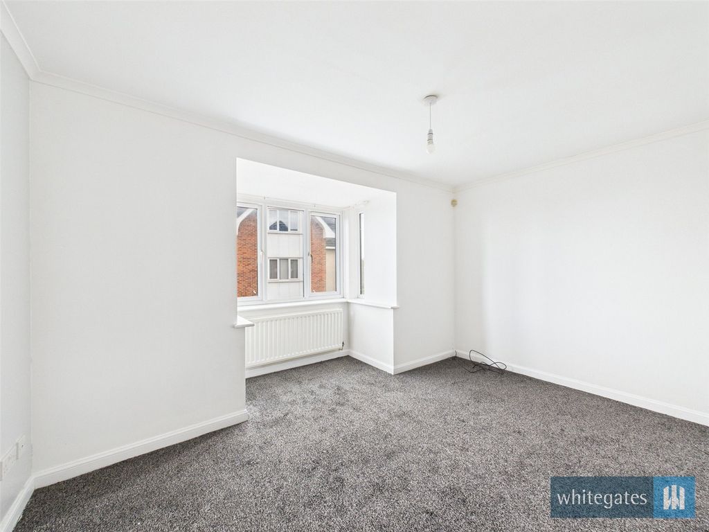 Property photo 2 of 12 Picture No. 23