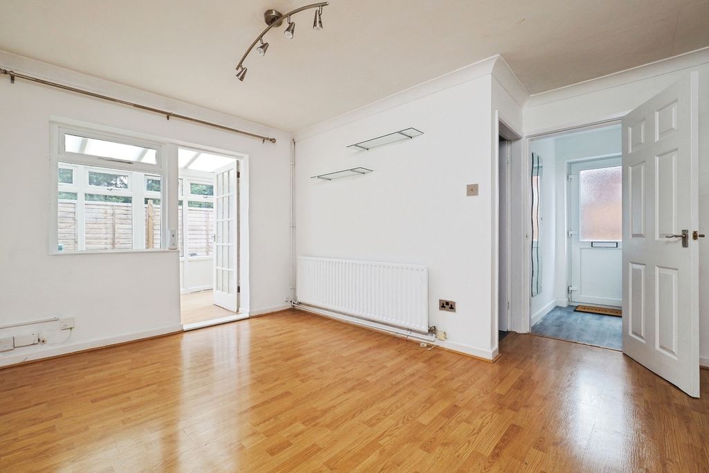 Property photo 3 of 17 Pbox-Img.Jpg