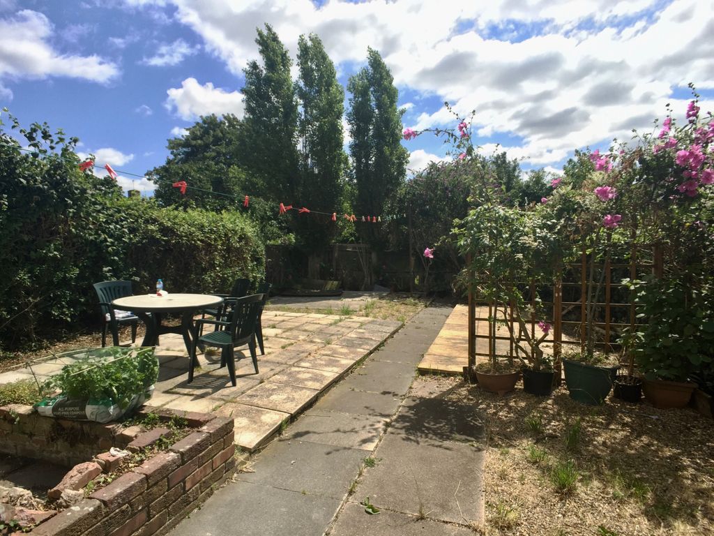 Property photo 3 of 10 Back Garden