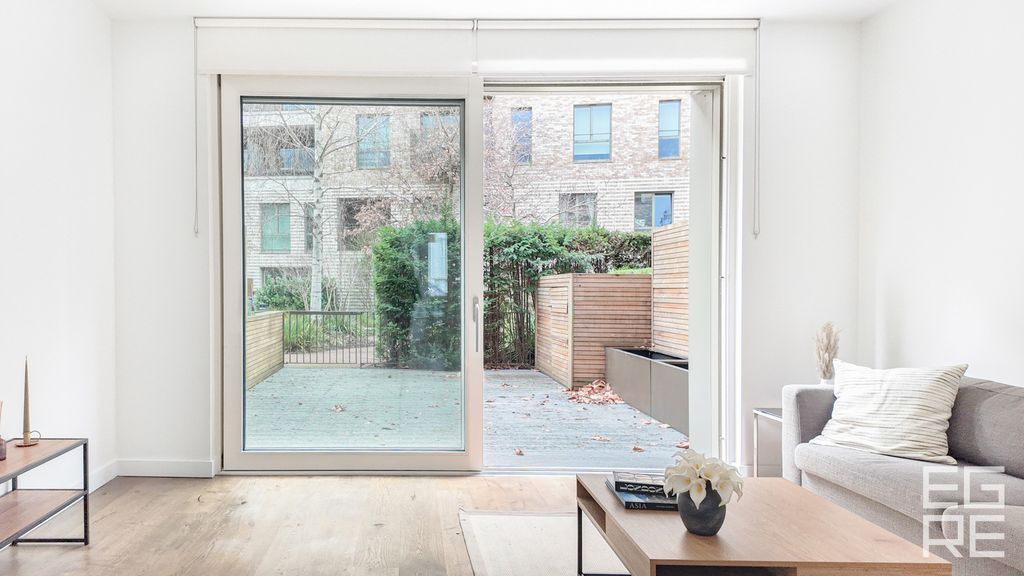 Property photo 3 of 24