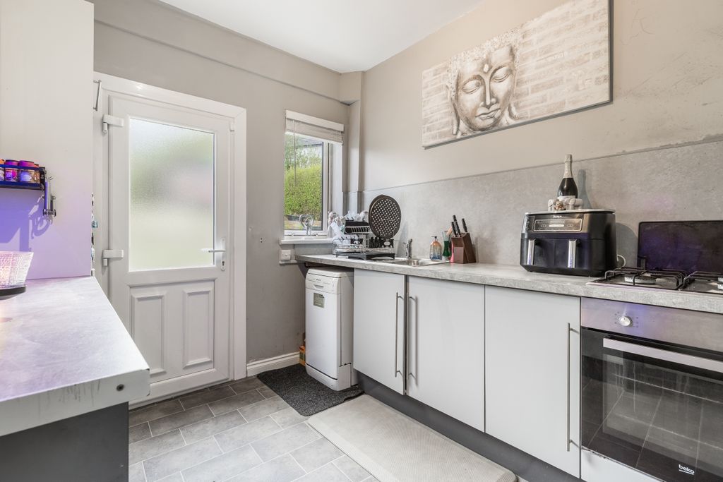 Additional image 10 of 2 bed flat for saleHawthorn Street, Clydebank G81