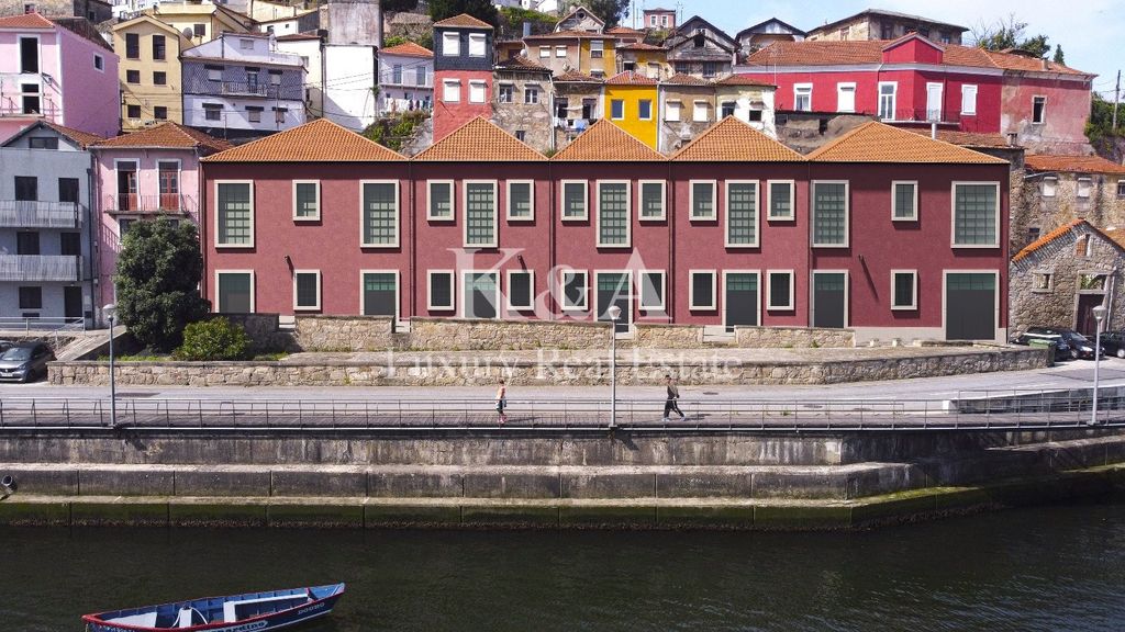 Property photo 2 of 2