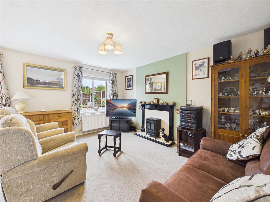 Property photo 3 of 19 Cam02935G0-Pr0120-Still013.Jpg