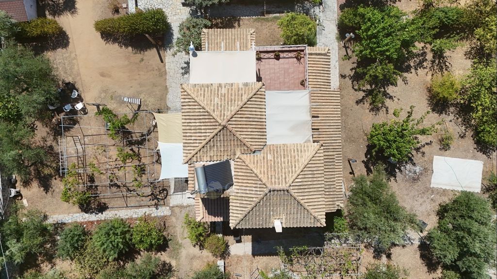 Property photo 2 of 25