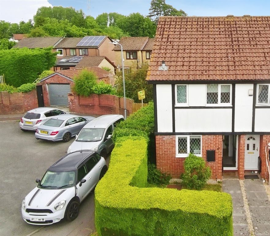 Property photo 2 of 13