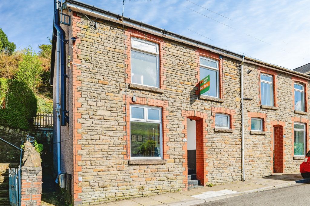 Property photo 1 of 30