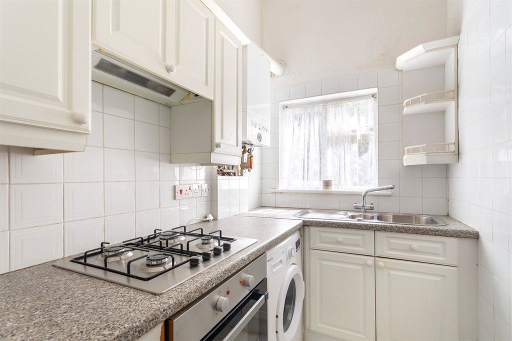 Property photo 3 of 9 Picture No. 06