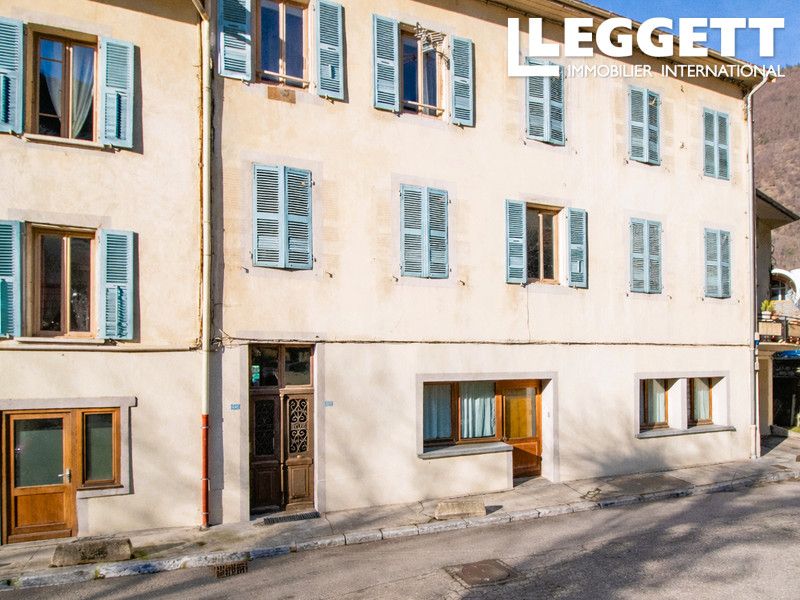 Property photo 1 of 10