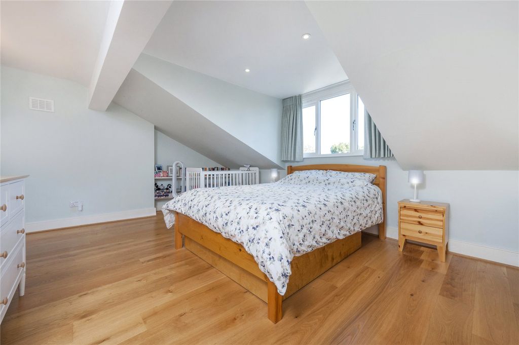 Property photo 3 of 13