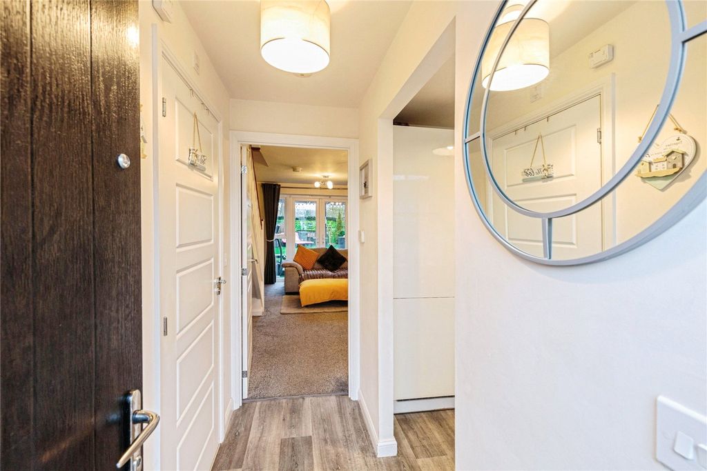 Property photo 3 of 25 Picture No. 02