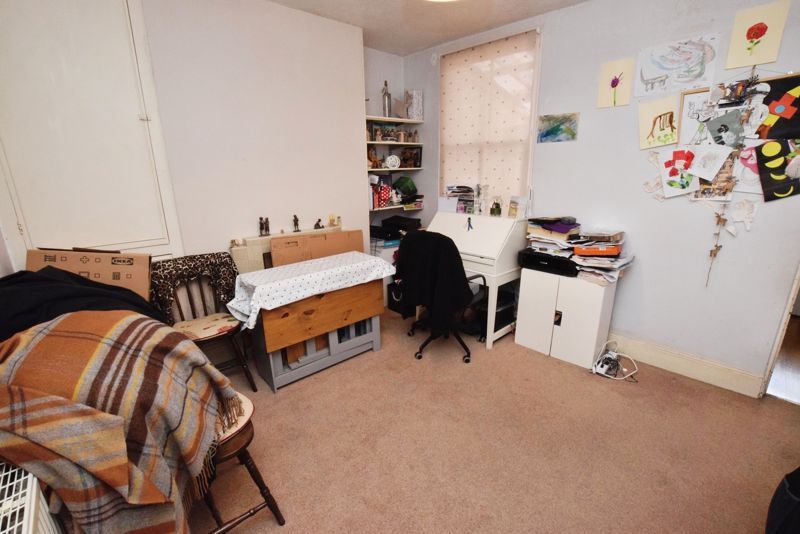 Property photo 3 of 8 Photo 4