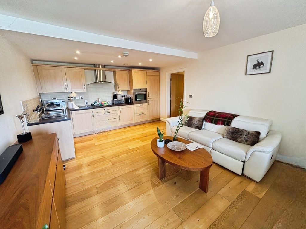 Property photo 1 of 8 Picture No. 02