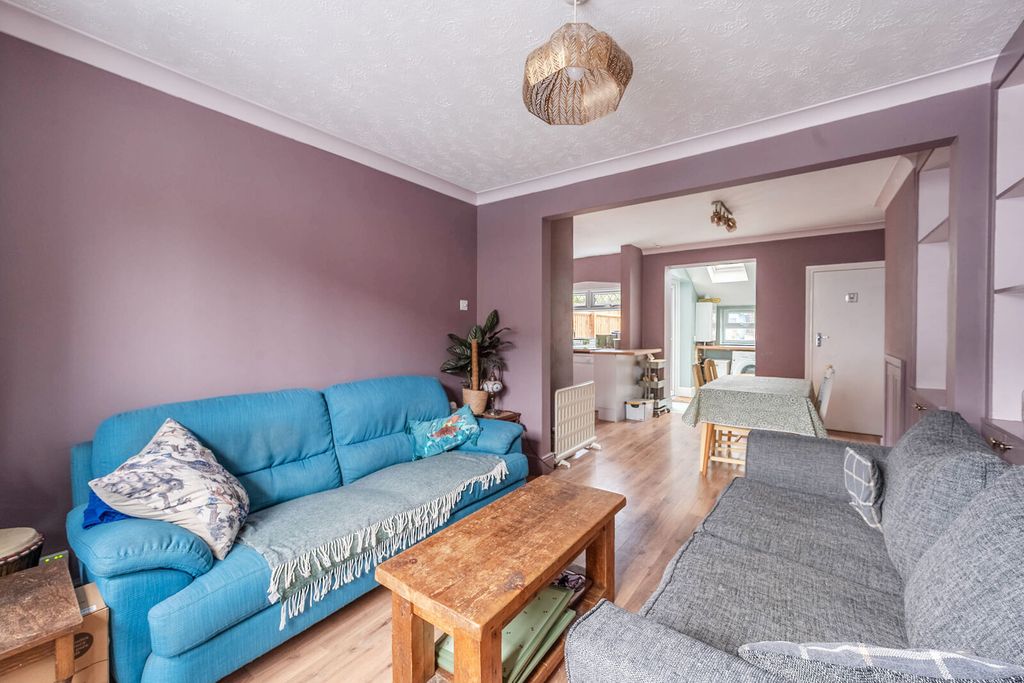 Property photo 2 of 19