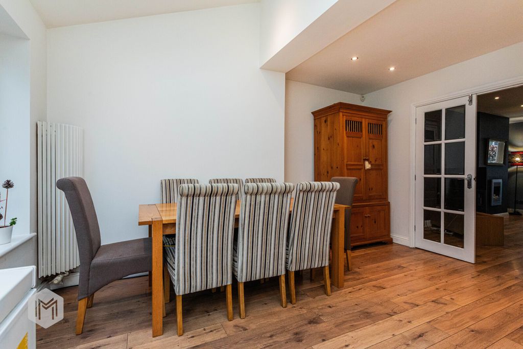 Property photo 3 of 26 Picture No. 14