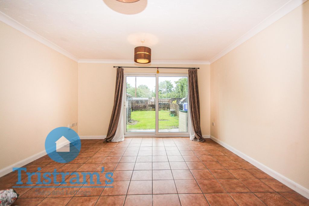 Property photo 3 of 10 Img_9219