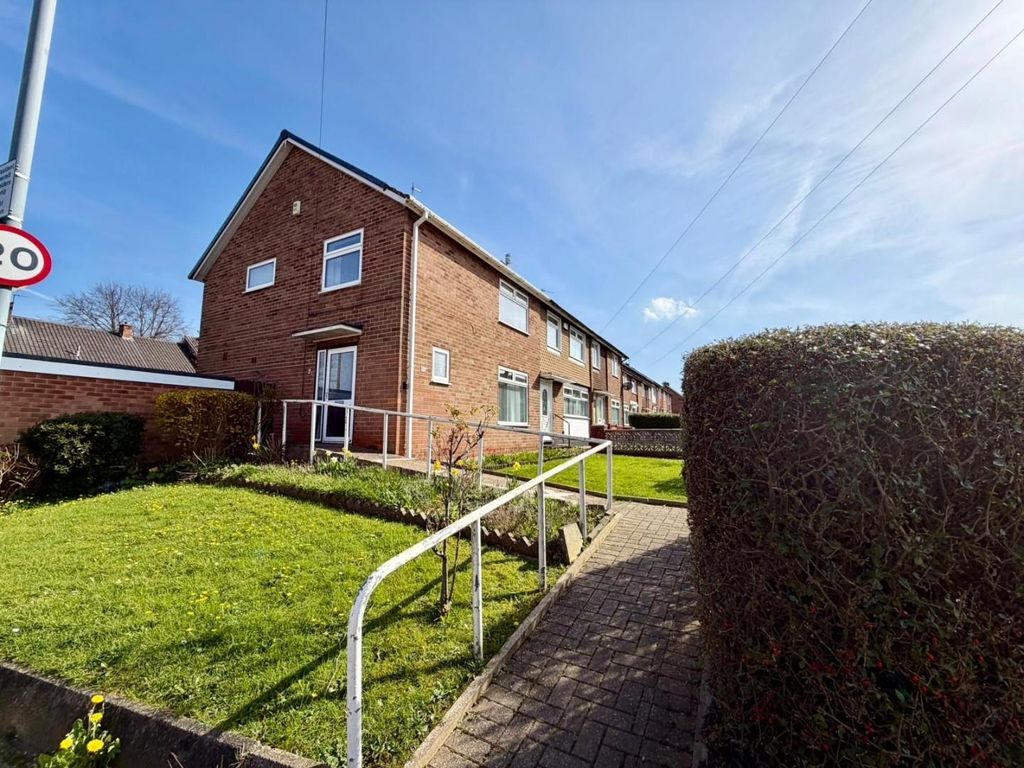 Property photo 1 of 8 External