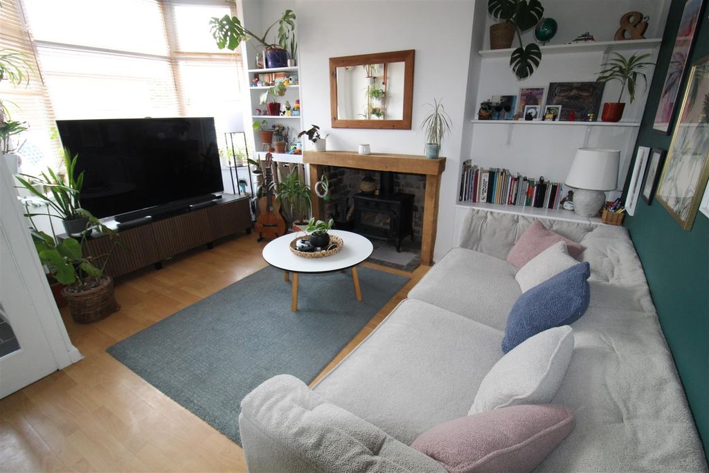 Property photo 2 of 12 Img_0892.Jpg