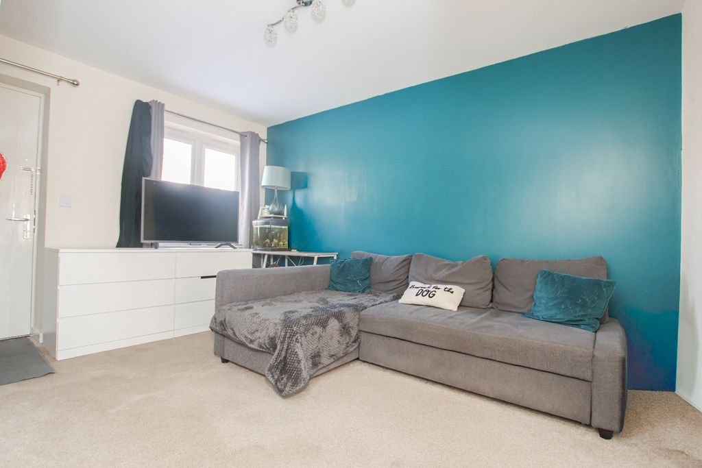 Property photo 3 of 16 5138973