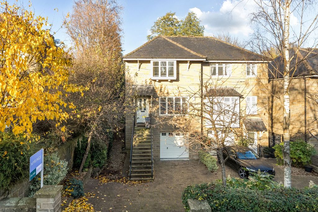 Property photo 1 of 23