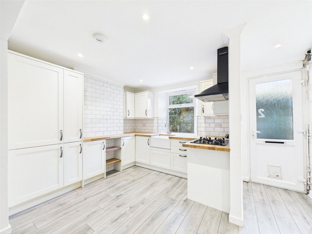 Property photo 2 of 16 Picture No. 02